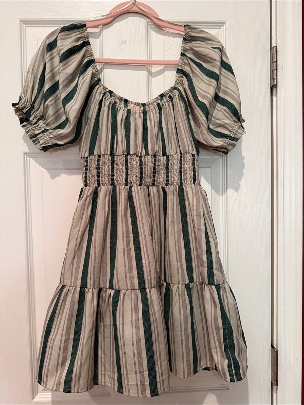 Women’s Green & Cream Striped Puff Sleeve Dress
